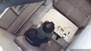 카페 룸에서 대놓고 떡치는 간큰커플