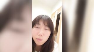 Twitch 생방송으로 젖꼭지 노출 1