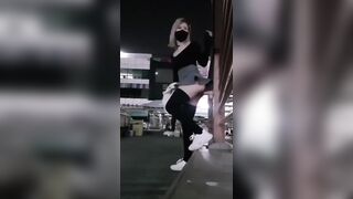 새벽시장에서 XX꼽고 자위하는 변녀