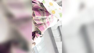 【KFC】⭐极品COSER逛街。黑袜白色内尿湿了，故意露出黑森林[某房原版] ipcam 9