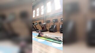 아시안 운동녀들 대꼴
