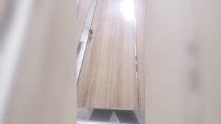 [极品厕拍】前后拍蜜桃臀~学生~少妇~尿尿~串稀拉S![某房原版] ipcam (6)