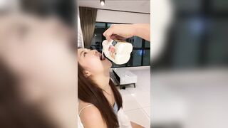우유받아 먹기 챌린지 후방주의 korean porn vip