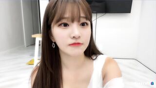 발충을 위한 박민정 발 모음 고파일 korean porn korean bj (15)