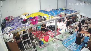 最新ハック流出：ウェブカメラ盗撮映像 ❤️ 多角度からの覗き見 — 寮で着替えるクラブホステスたちを隠し撮り（美女たちの競演） ipcam 3 32