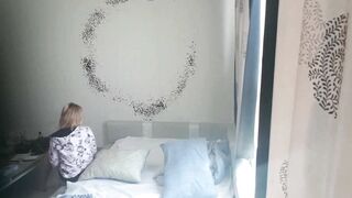(한국야동) 노랗게 염색한 새하얀 타이 출장녀 2탄 korean porn vip