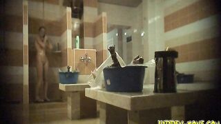 Shower 751 ipcam 120526 15