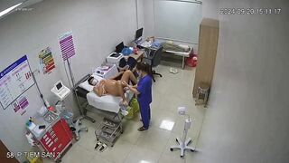 【ハッキングされたカメラ】一般病院の婦人科における妊婦の膣内診【あるウェブサイトからのオリジナル版】 ipcam 2 (10)