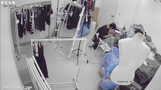 [신작] 한 여성 라이브 스트리머가 옷을 갈아입고 있다. 아마추어 모델로서 이미 상당한 실력을 보여주는 그녀는 속옷만 입은 채로도 korean porn vip ipcam